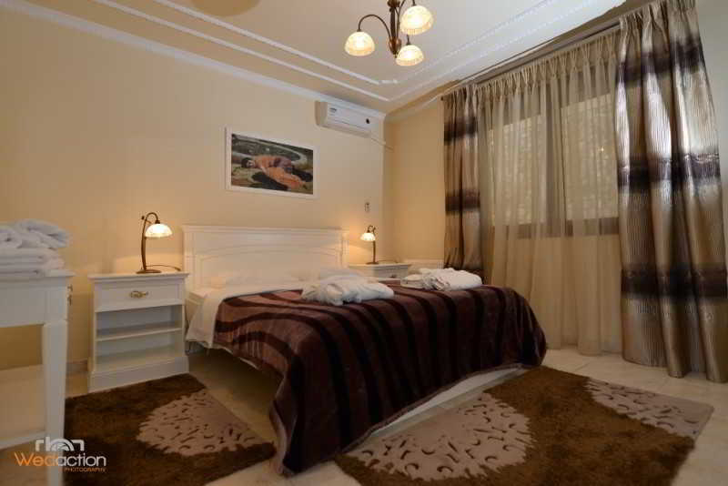 Nymfes Hotel Loutraki  Exterior photo